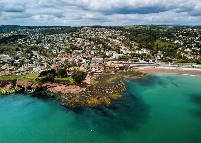 Discover the Opulence of Five Star Hotels in Torquay