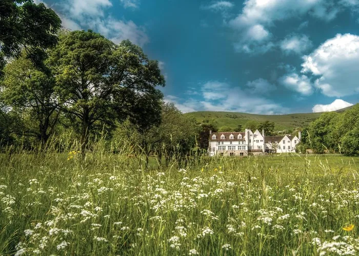 Country House Hotels Bakewell Derbyshire - A Luxurious Stay in the Heart of the Countryside