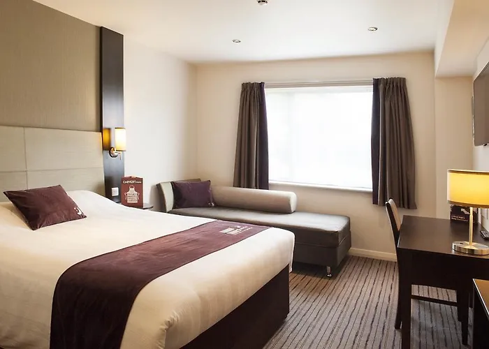 Discover the Best Airport Hotels in Bristol with Free Parking
