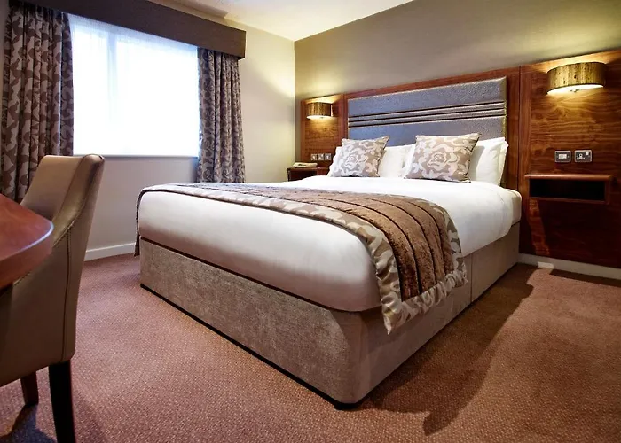 Experience Tranquility and Luxury at Country House Hotels near Huddersfield