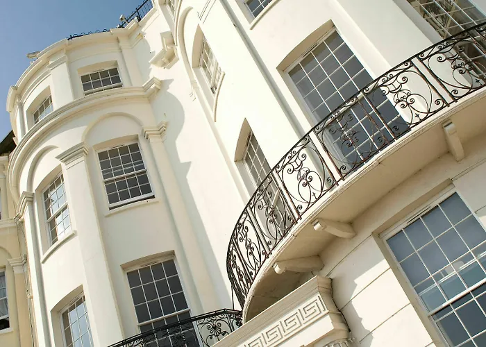Explore the Top-Rated Hotels in Brighton Seafront for an Unforgettable Experience